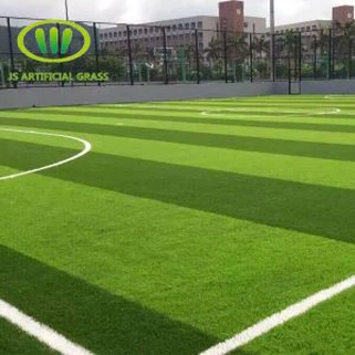 قطع العشب الاصطناعي