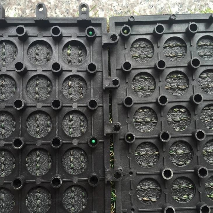 Interlocking Artificial Grass Tile